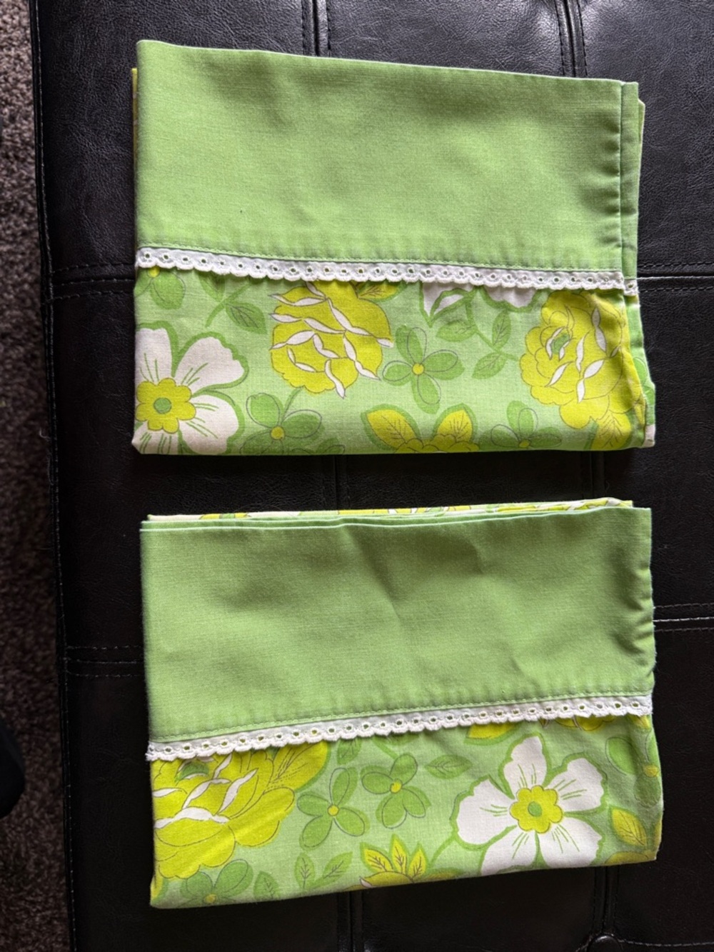 Set of 2 Green vintage Floral Pillowcases with Lace Trim